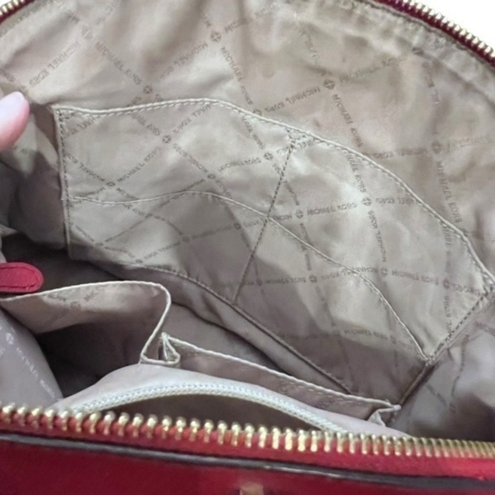 🎉SALE🎉 Michael Kors Dome Emmy Saffiano Leather Bag‎ Red Gold Hardware CLASSIC - Picture 7 of 12